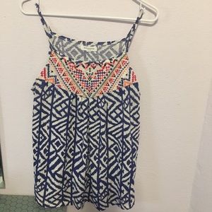 Embroidered tribal beachlunchlounge M tank